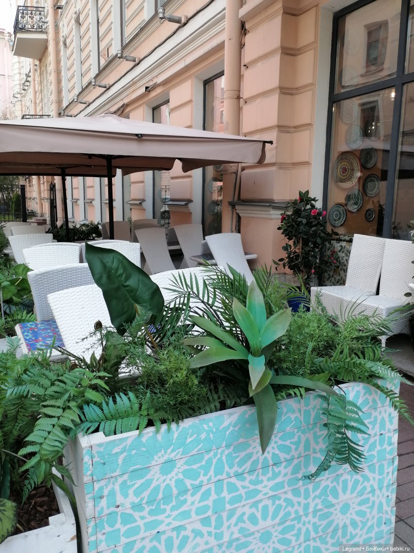 Санкт-Петербург: Невский проспект. Аланья на Аничковом мосту - часть вторая