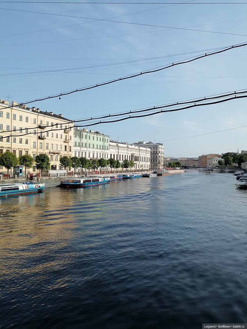 Санкт-Петербург: Невский проспект. Аланья на Аничковом мосту - часть первая