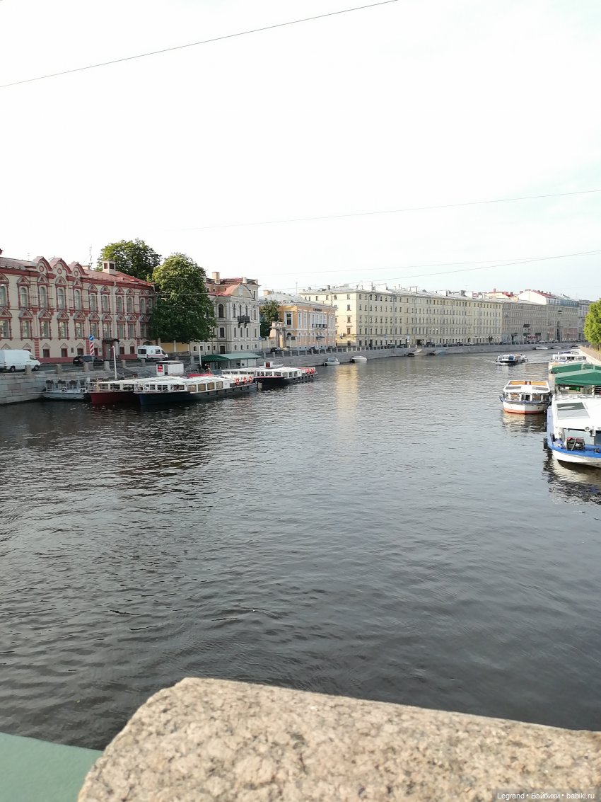 Санкт-Петербург: Невский проспект. Аланья на Аничковом мосту - часть вторая (фото 5)