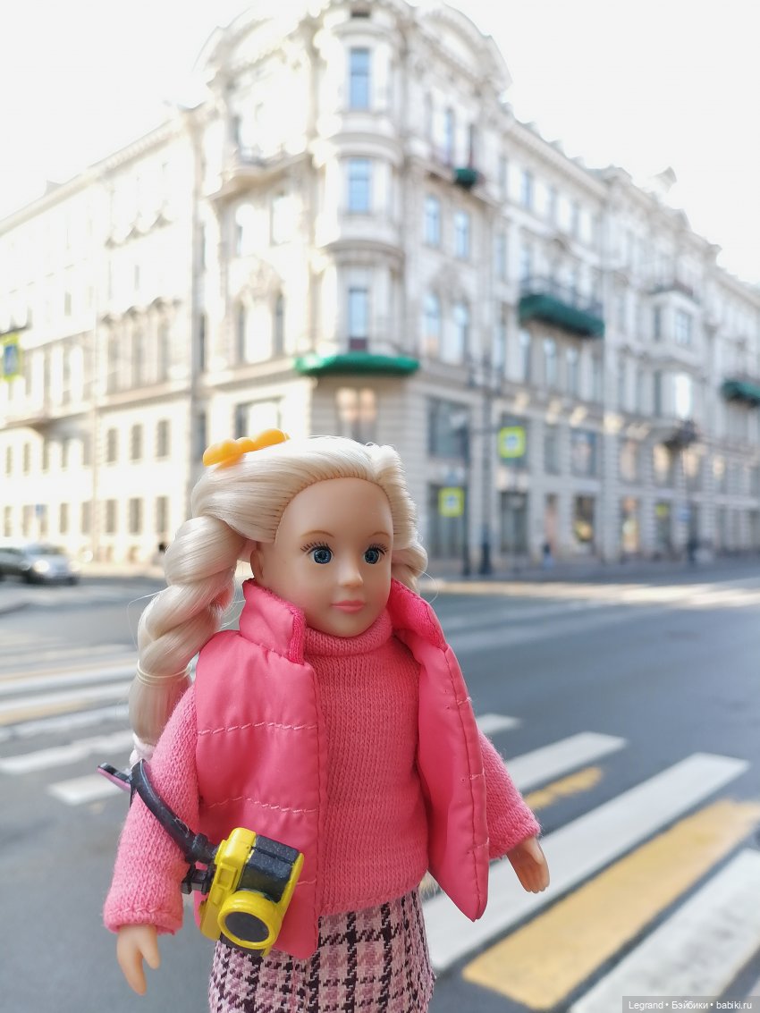 Санкт-Петербург: длинная прогулка с Кирой - по дороге к Невскому