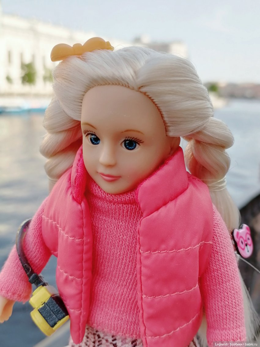 Санкт-Петербург: Кира на прогулке. Фонтанка, Аничков мост - часть первая