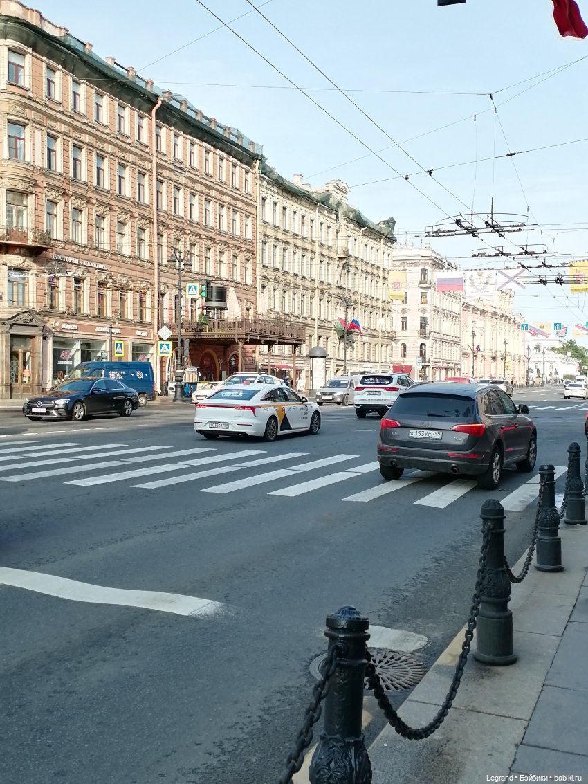 Санкт-Петербург: Невский проспект. Аланья на Аничковом мосту - часть первая (фото 9)