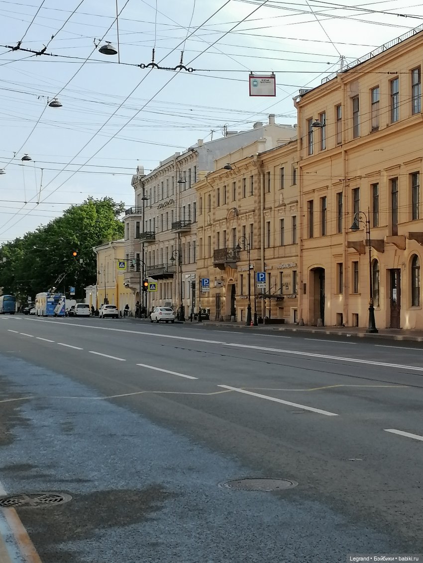 Санкт-Петербург: Невский проспект. Аланья на Аничковом мосту - часть вторая