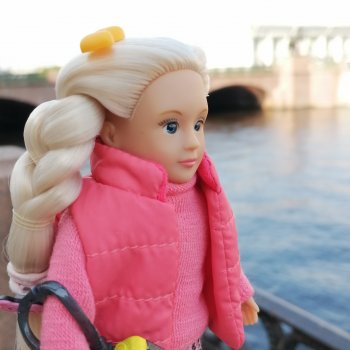 Санкт-Петербург: Кира на прогулке. Фонтанка, Аничков мост - часть первая