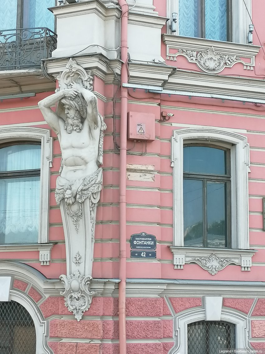 Санкт-Петербург: Кира на прогулке. Фонтанка, Аничков мост - часть вторая