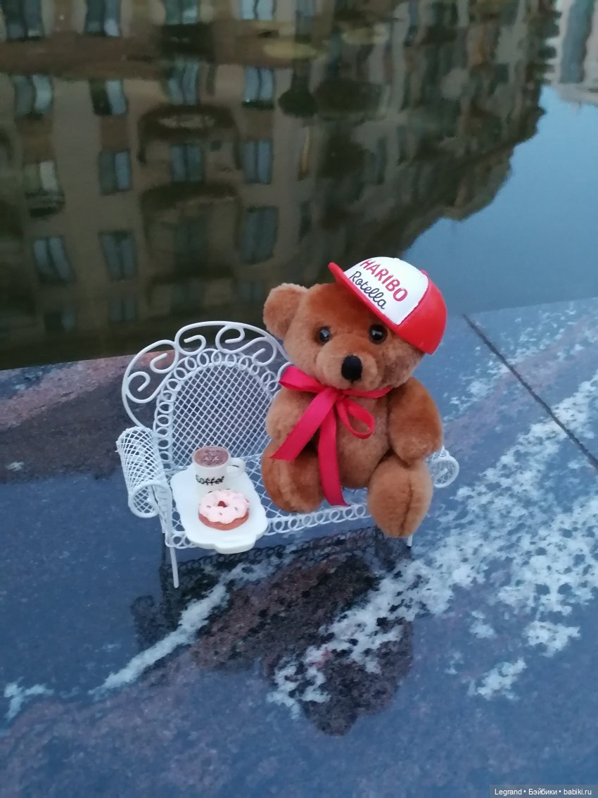 Из жизни моих мишек: Мишель и вечерний кофе в Парадном