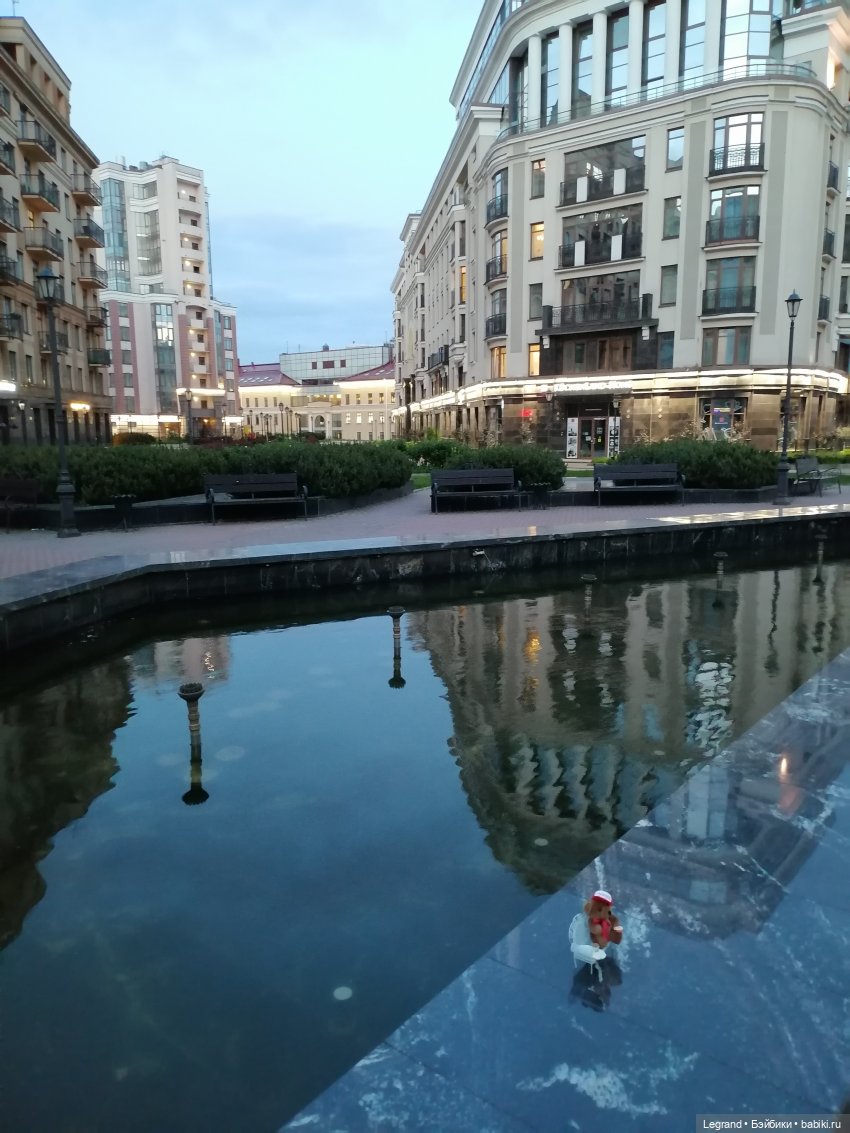 Из жизни моих мишек: Мишель и вечерний кофе в Парадном