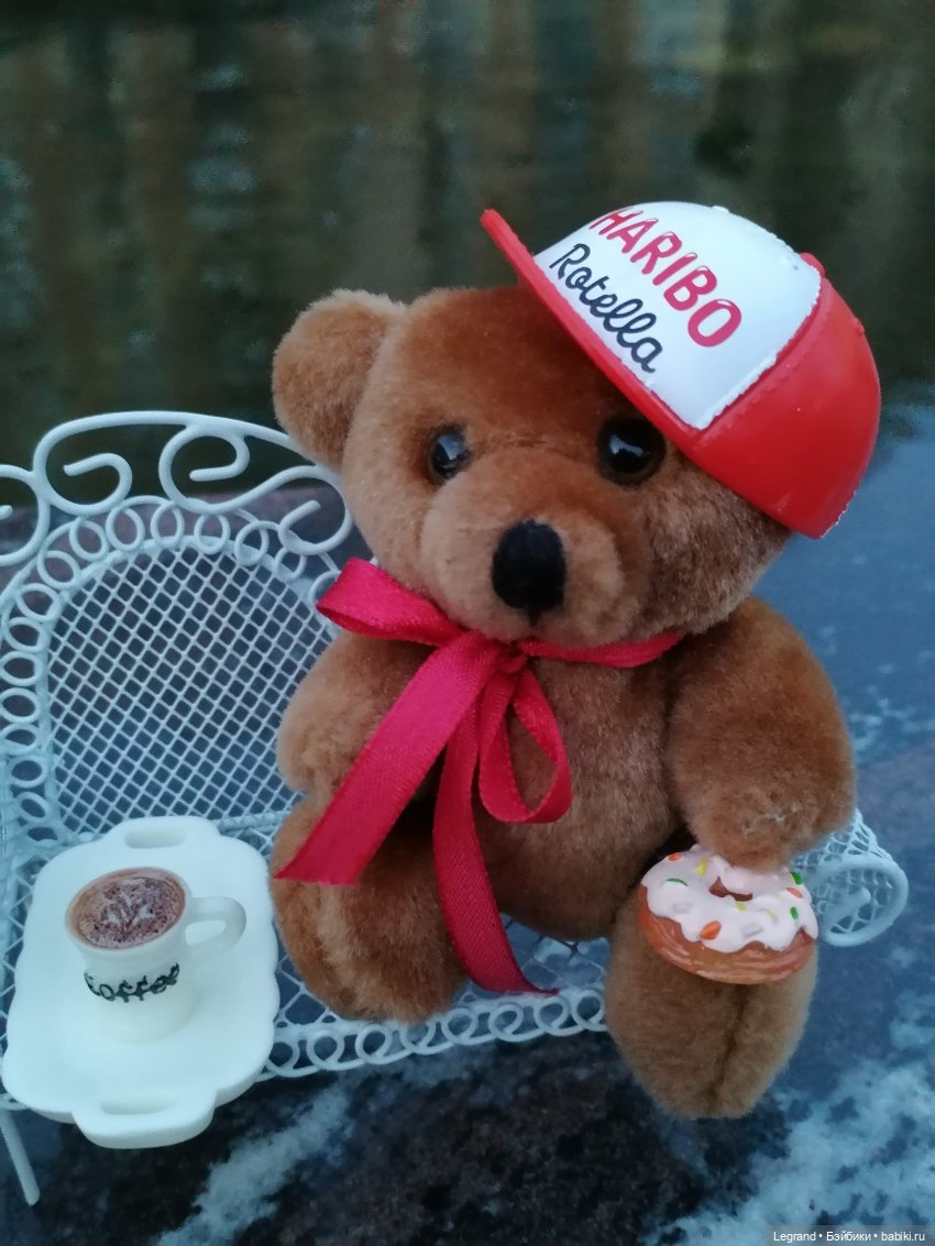 Из жизни моих мишек: Мишель и вечерний кофе в Парадном