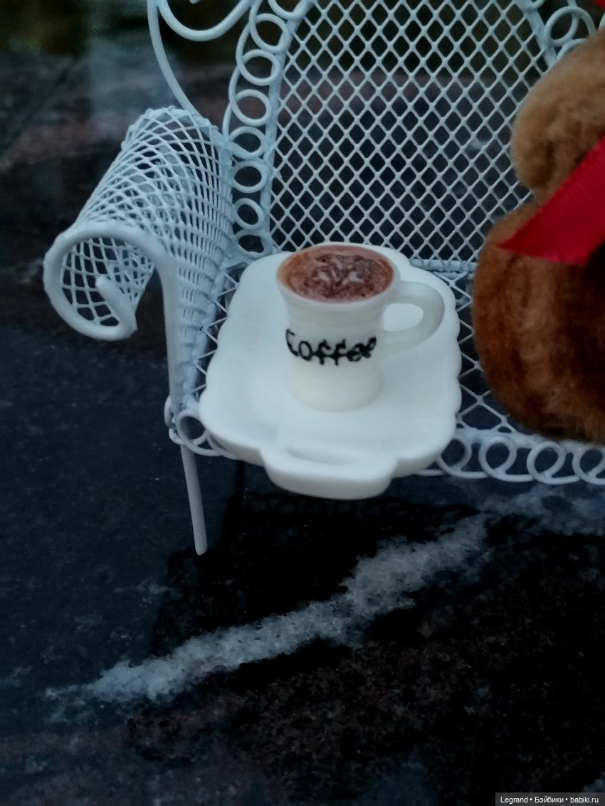 Из жизни моих мишек: Мишель и вечерний кофе в Парадном