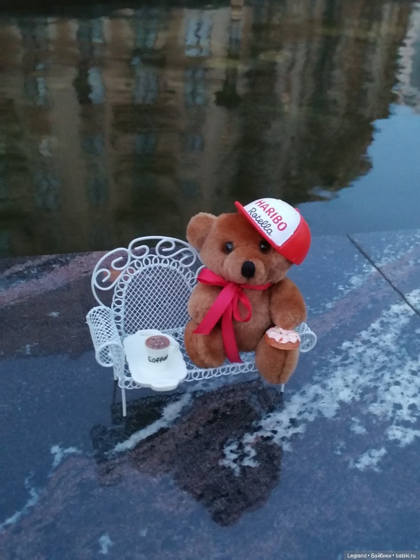 Из жизни моих мишек: Мишель и вечерний кофе в Парадном