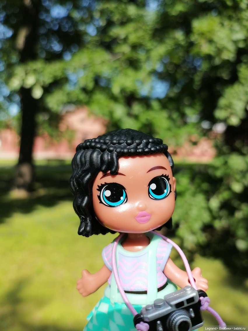 Санкт-Петербург: Берен у фонтана возле музея "Мир воды"