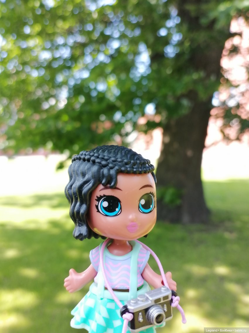 Санкт-Петербург: Берен у фонтана возле музея "Мир воды"