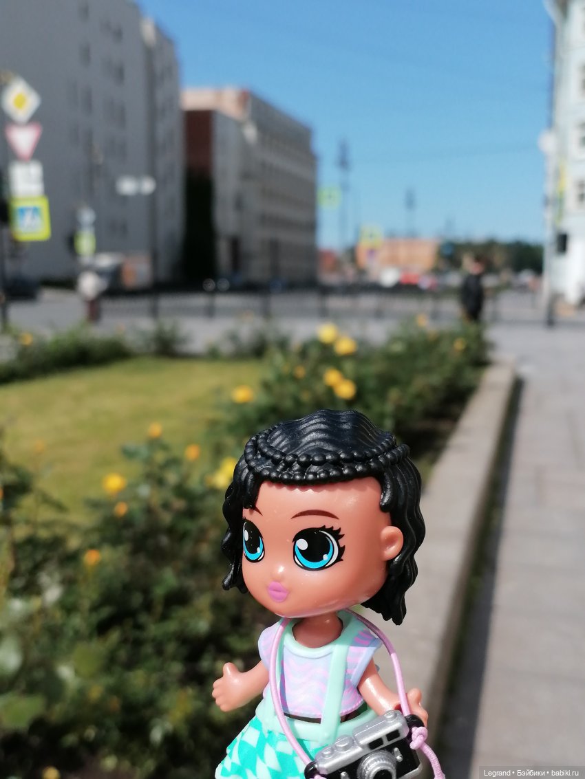 Санкт-Петербург: Берен и Айсель на прогулке - розы (фото 3)