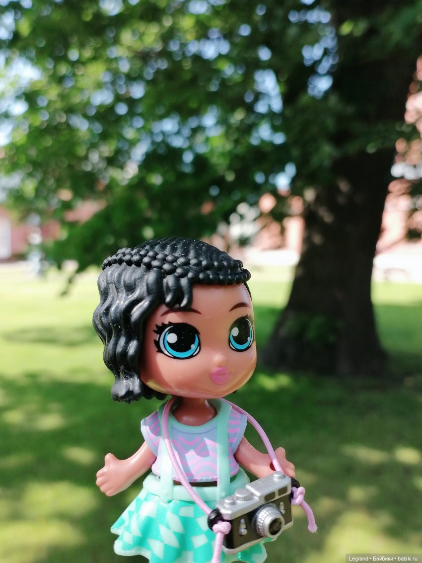 Санкт-Петербург: Берен у фонтана возле музея "Мир воды"