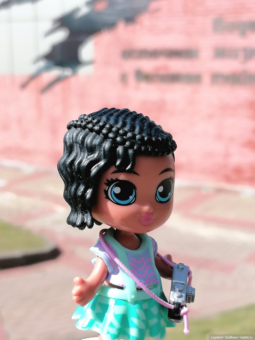 Санкт-Петербург: Берен и фламинго у фонтана и на набережной Невы (фото 4)