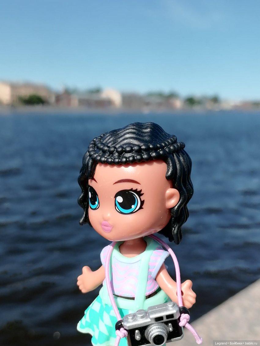 Санкт-Петербург: Берен и фламинго у фонтана и на набережной Невы