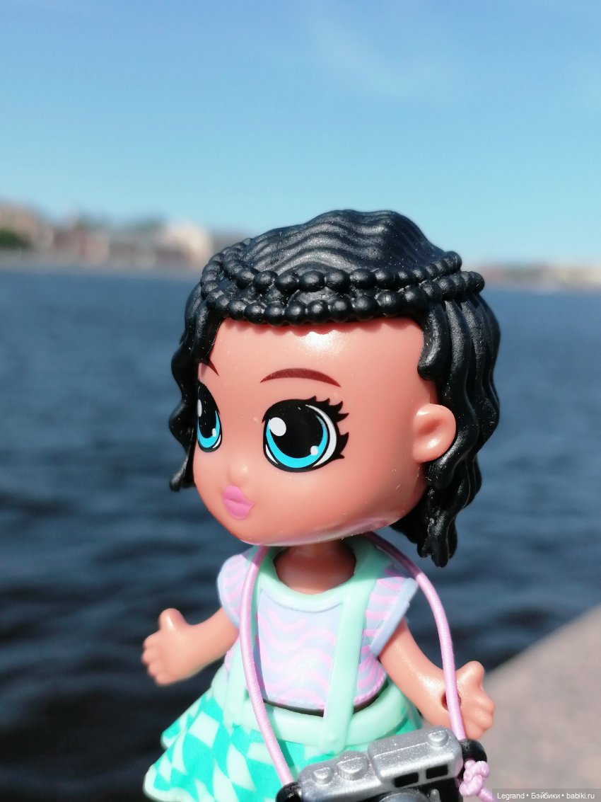 Санкт-Петербург: Берен и фламинго у фонтана и на набережной Невы