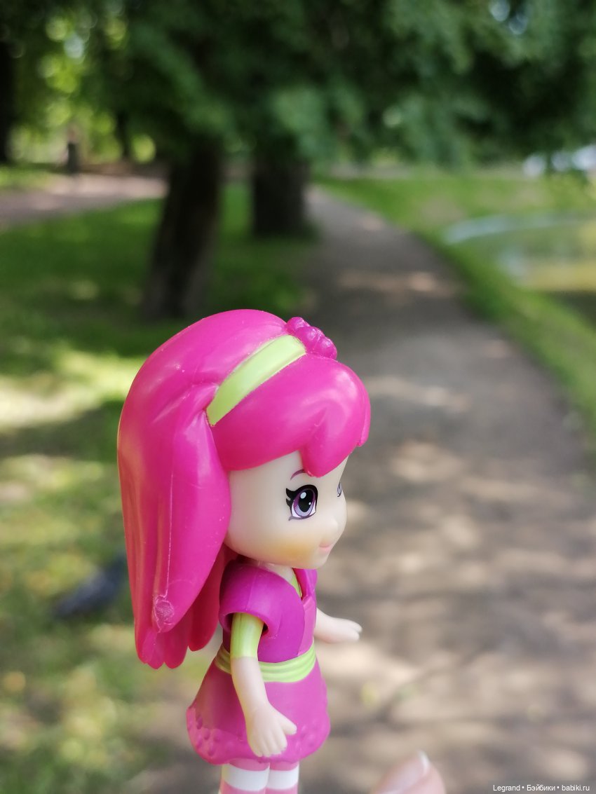 Лурения - Петербург: Шахзода у пруда в Таврическом саду