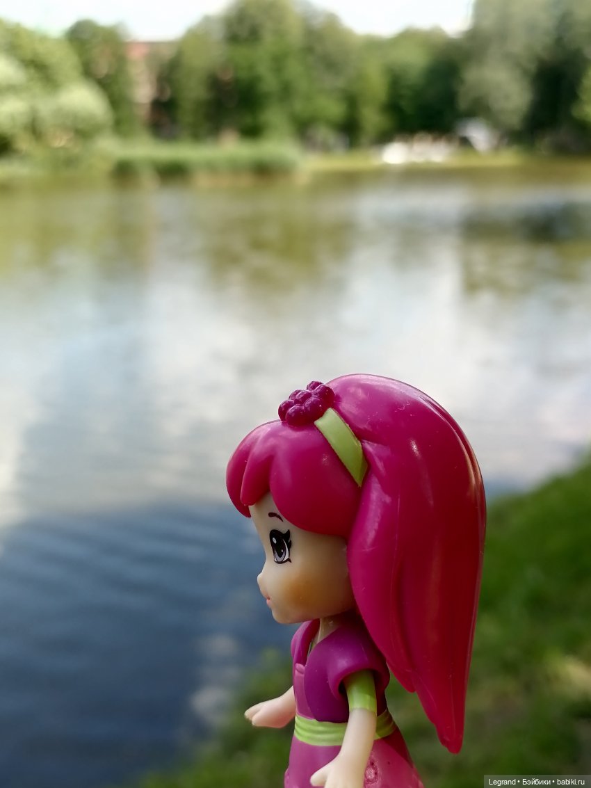 Лурения - Петербург: Шахзода у пруда в Таврическом саду