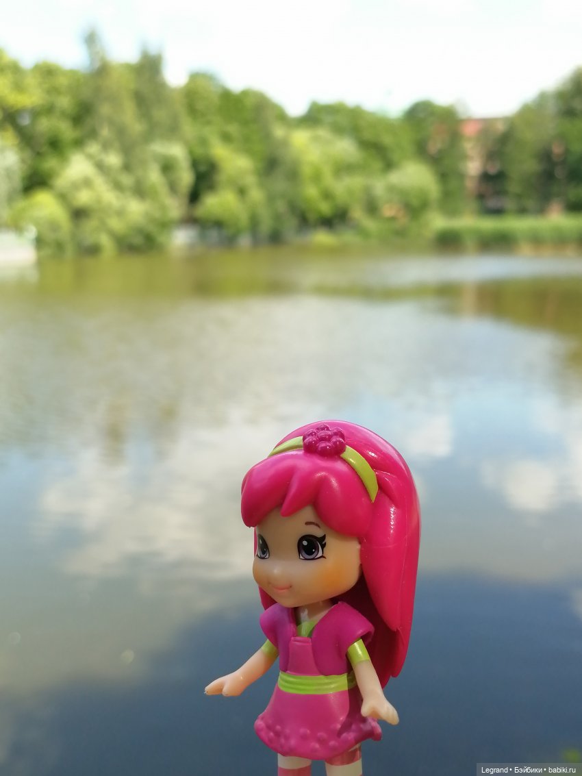 Лурения - Петербург: Шахзода у пруда в Таврическом саду