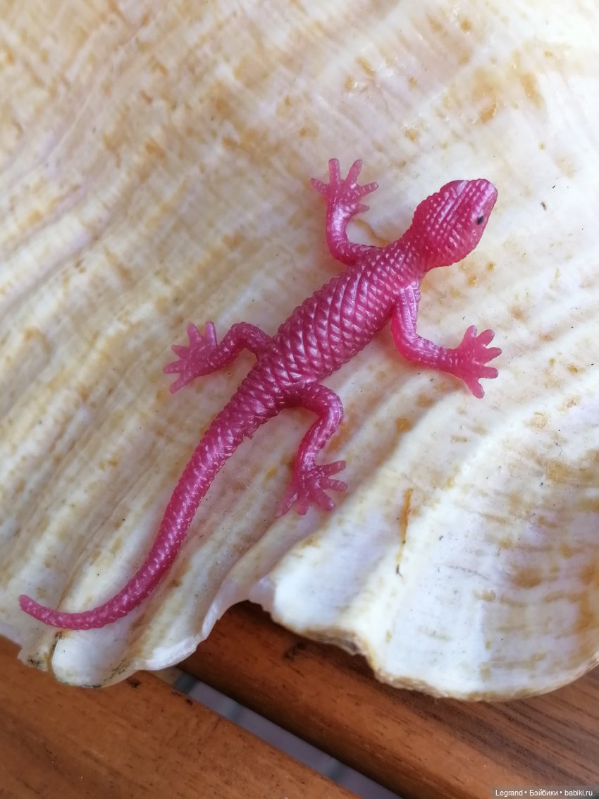 Лурения - Петербург: Шахзода, Пинки и Отто в Парадном