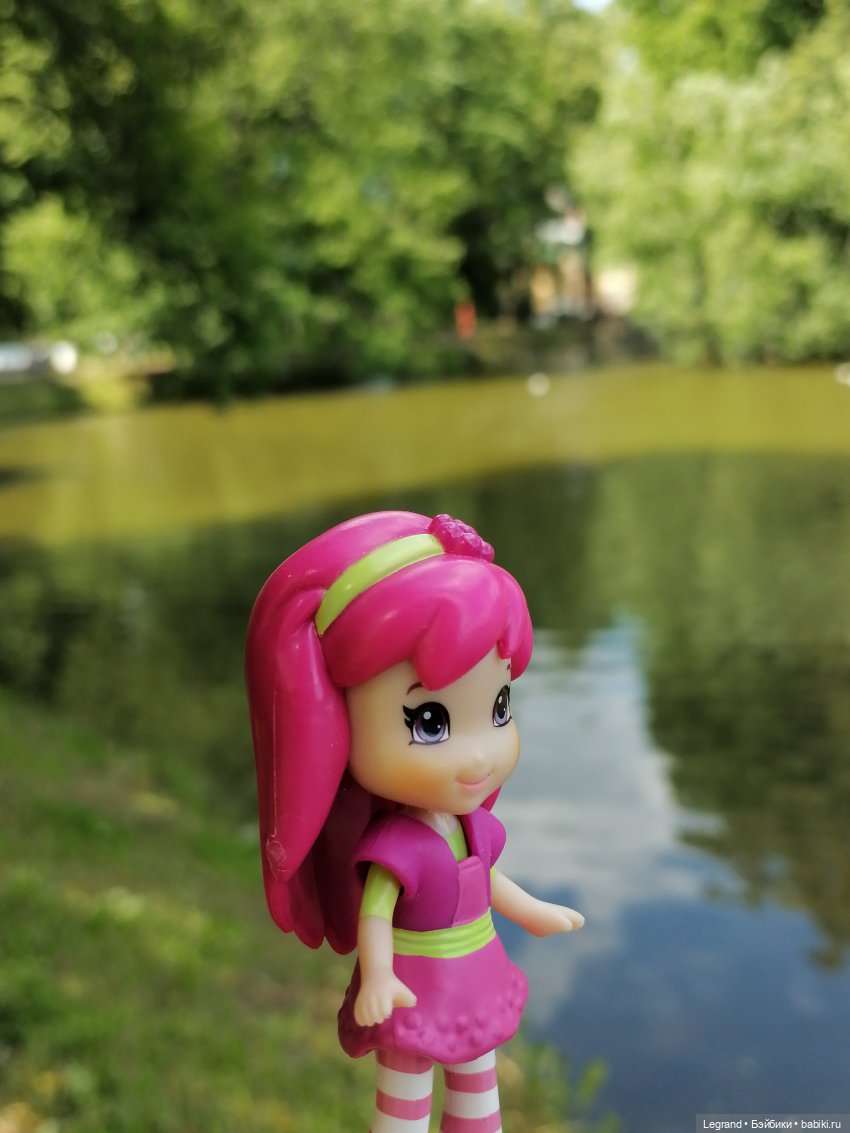 Лурения - Петербург: Шахзода у пруда в Таврическом саду