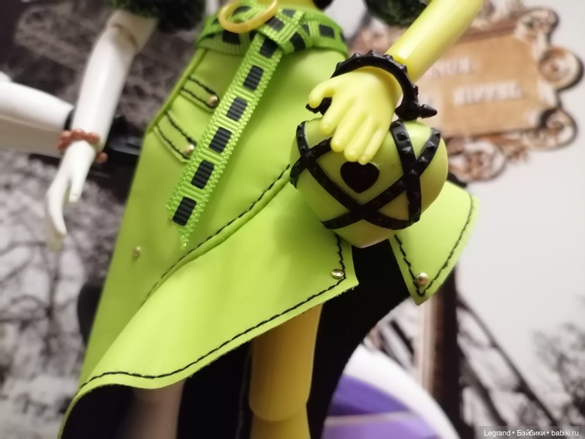 Новый аутфит Эрмелин: аутфит L.U.V. на Bratzillaz | Бэйбики Новый аутфит Эрмелин: аутфит L.U.V. на Bratzillaz (фото 10)