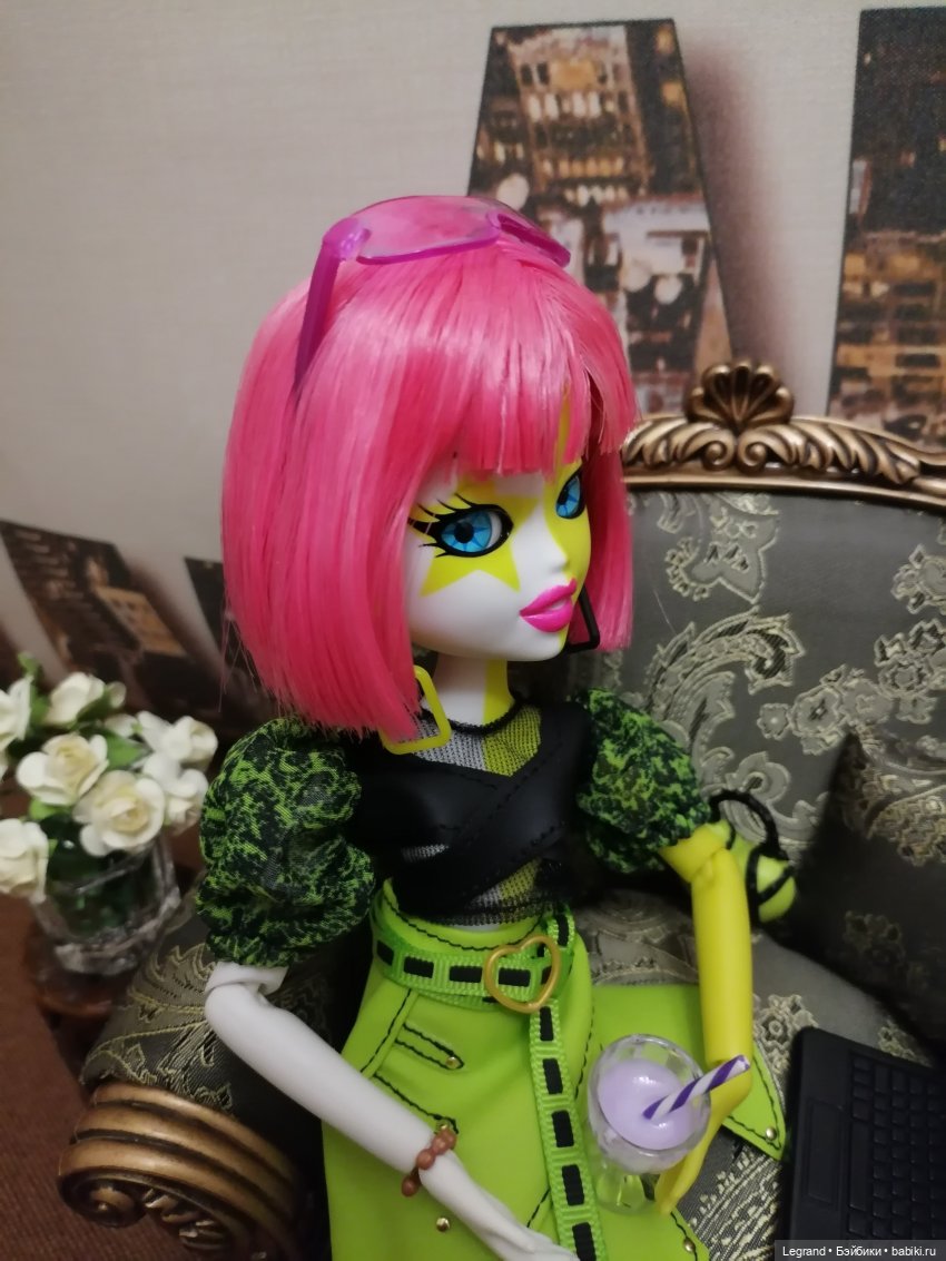 Новый аутфит Эрмелин: аутфит L.U.V. на Bratzillaz | Бэйбики Новый аутфит Эрмелин: аутфит L.U.V. на Bratzillaz (фото 7)