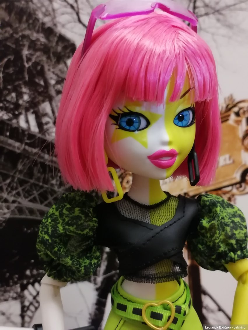 Новый аутфит Эрмелин: аутфит L.U.V. на Bratzillaz | Бэйбики Новый аутфит Эрмелин: аутфит L.U.V. на Bratzillaz