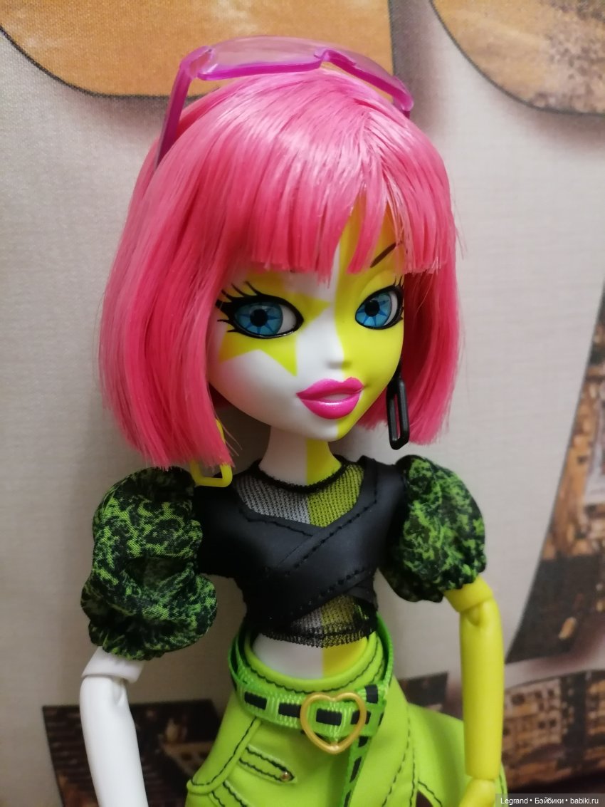 Новый аутфит Эрмелин: аутфит L.U.V. на Bratzillaz | Бэйбики Новый аутфит Эрмелин: аутфит L.U.V. на Bratzillaz