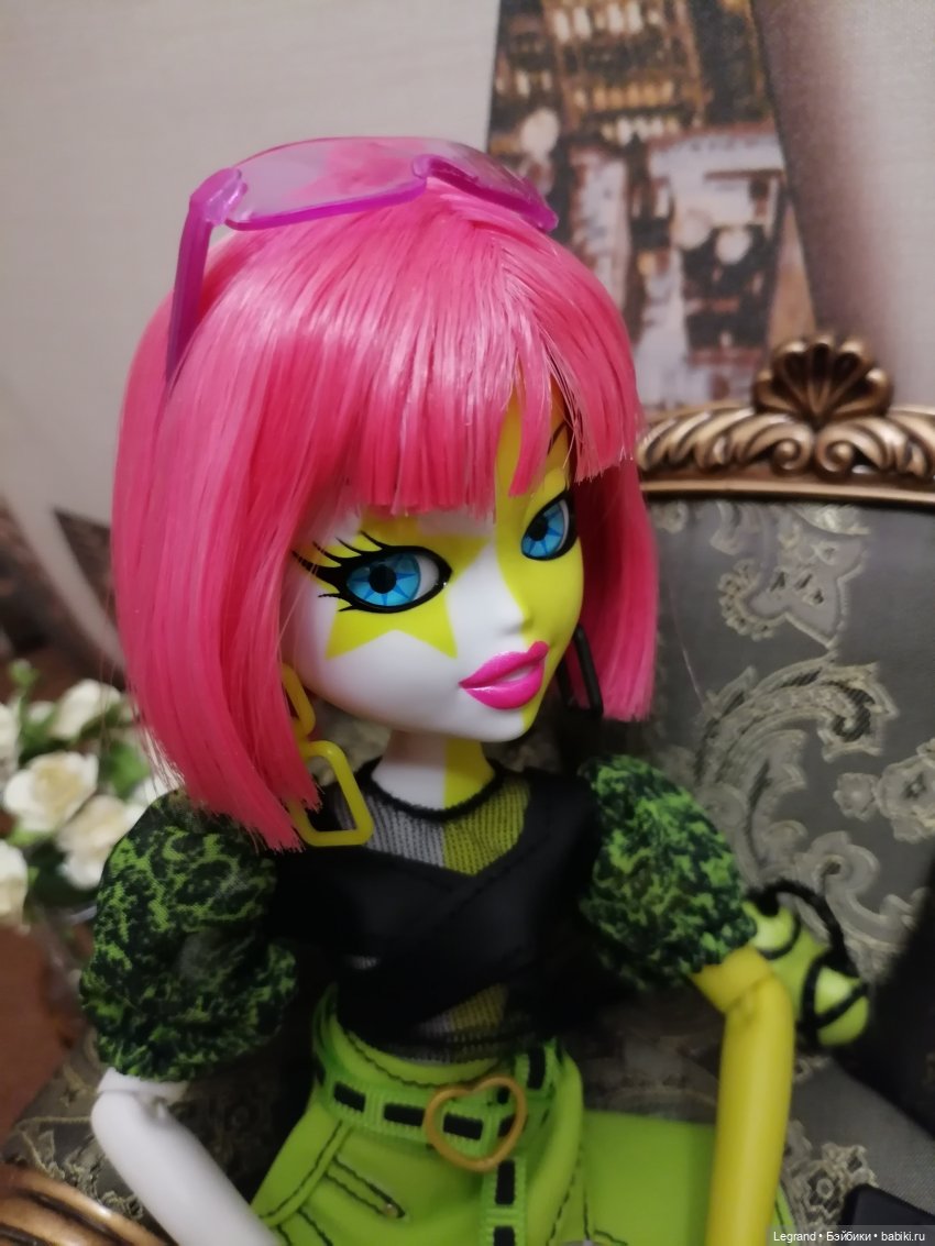 Новый аутфит Эрмелин: аутфит L.U.V. на Bratzillaz | Бэйбики Новый аутфит Эрмелин: аутфит L.U.V. на Bratzillaz