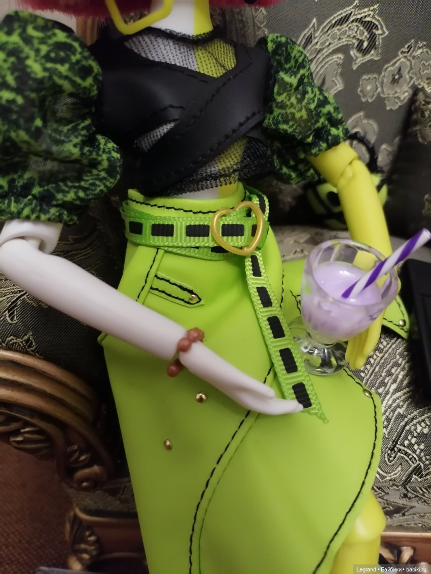 Новый аутфит Эрмелин: аутфит L.U.V. на Bratzillaz | Бэйбики Новый аутфит Эрмелин: аутфит L.U.V. на Bratzillaz (фото 8)