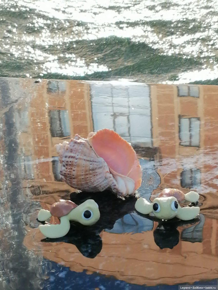 Лурения - Петербург: питомцы у фонтана