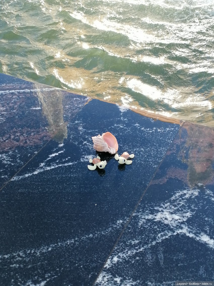 Лурения - Петербург: питомцы у фонтана