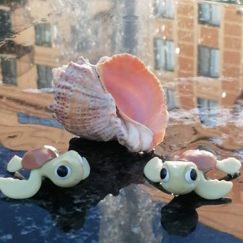 Лурения - Петербург: питомцы у фонтана