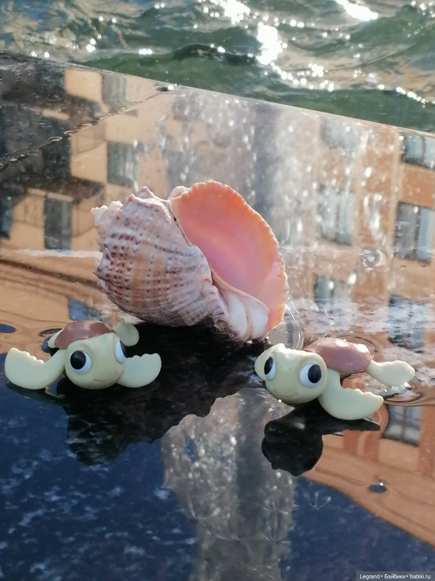 Лурения - Петербург: питомцы у фонтана