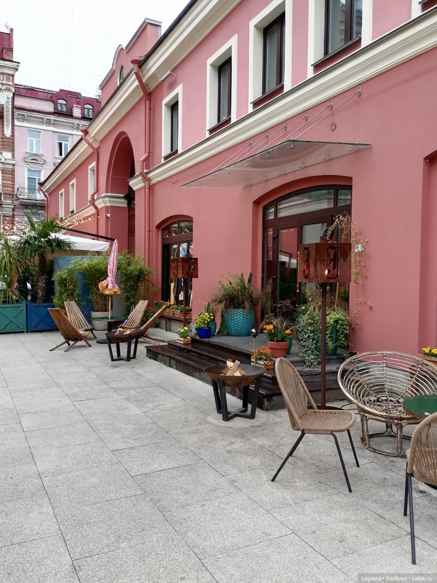 Санкт-Петербург: особняк И.К. Мясникова и немного Нектарина