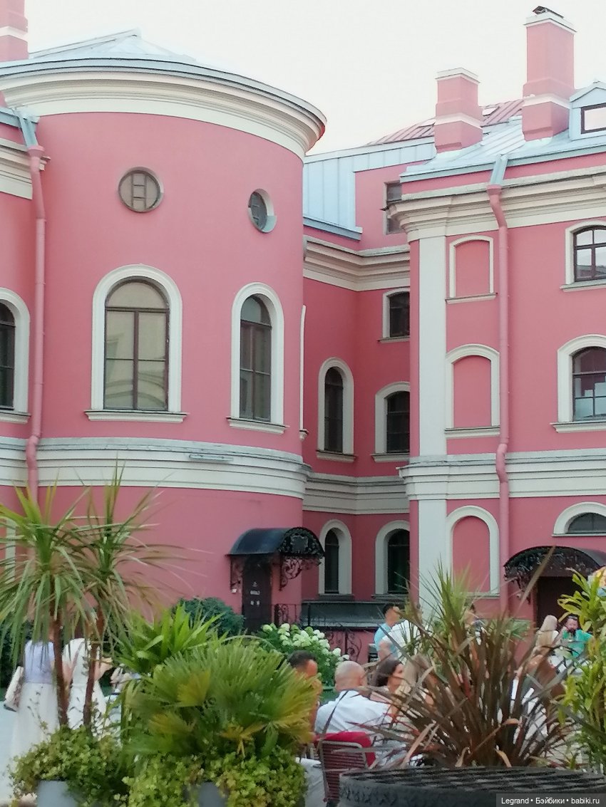 Санкт-Петербург: особняк И.К. Мясникова и немного Нектарина