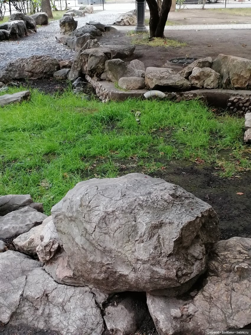 Санкт-Петербург: прогулка с Нектарином - Сад дружбы на Литейном