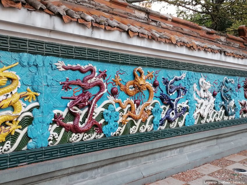 Санкт-Петербург: прогулка с Нектарином - Сад дружбы на Литейном (фото 6)