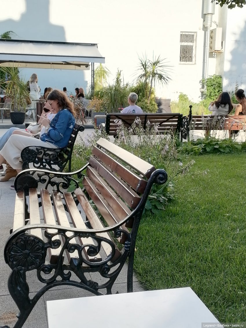 Из жизни моих мишек: Мишель во внутреннем дворе особняка И.К. Мясникова (фото 10)