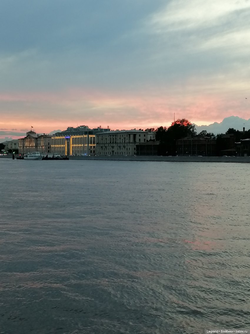 Санкт-Петербург: розы, Август, Нева, закат - часть третья (фото 10)