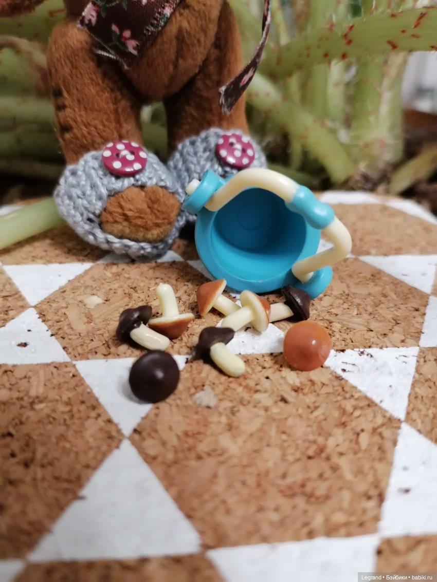 Лурения: Верхний сад - белочка, Стефан и Гюлиз | Бэйбики Лурения: Верхний сад - белочка, Стефан и Гюлиз