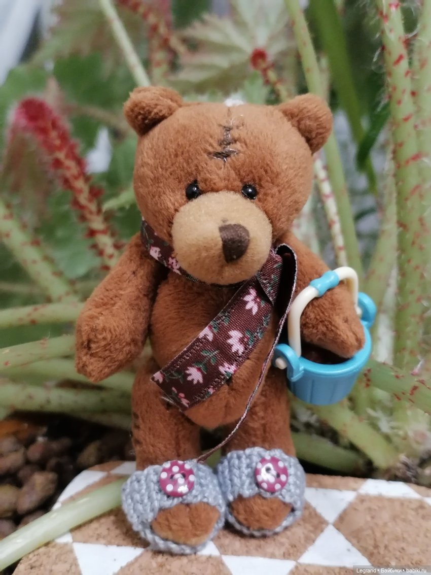 Лурения: Верхний сад - белочка, Стефан и Гюлиз | Бэйбики Лурения: Верхний сад - белочка, Стефан и Гюлиз