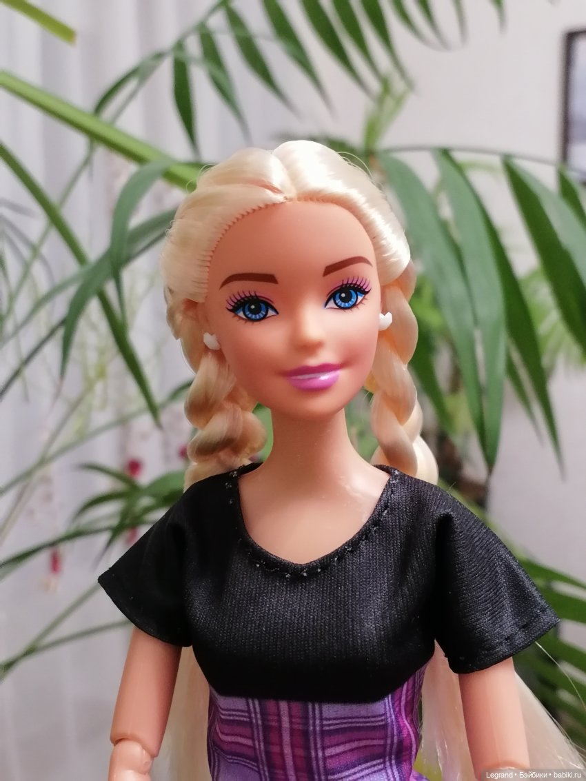 Они сами пишут свои истории: Неожиданная новенькая