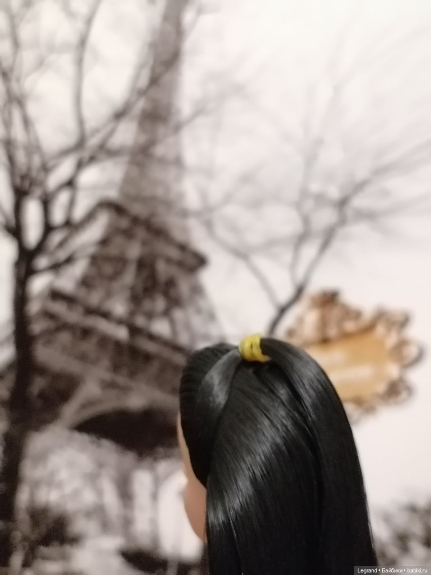 Они сами пишут свои истории: У Эйфелевой башни - эпизод 1