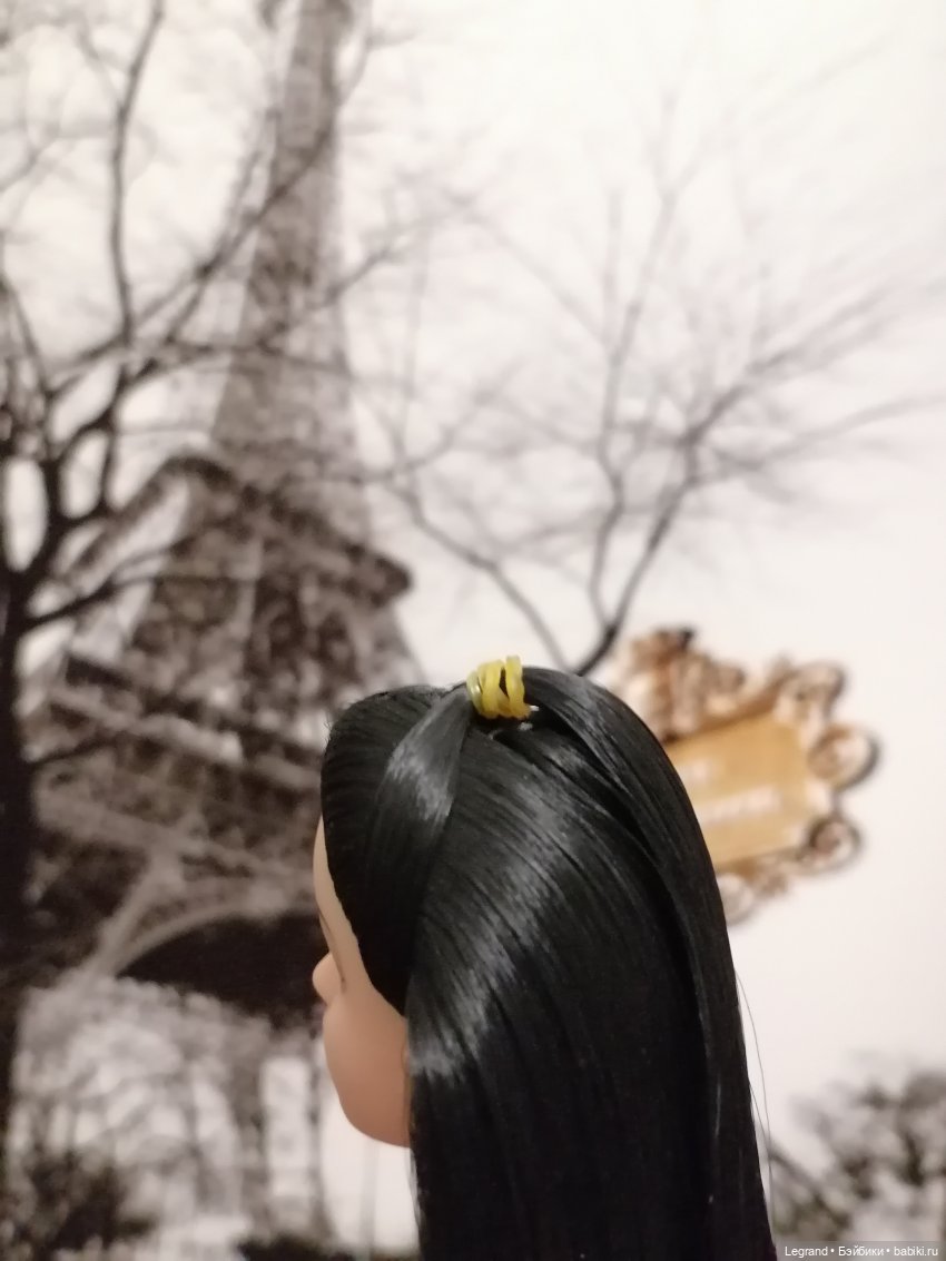 Они сами пишут свои истории: У Эйфелевой башни - эпизод 1