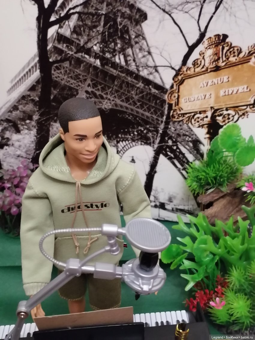 Они сами пишут свои истории: У Эйфелевой башни - эпизод 3