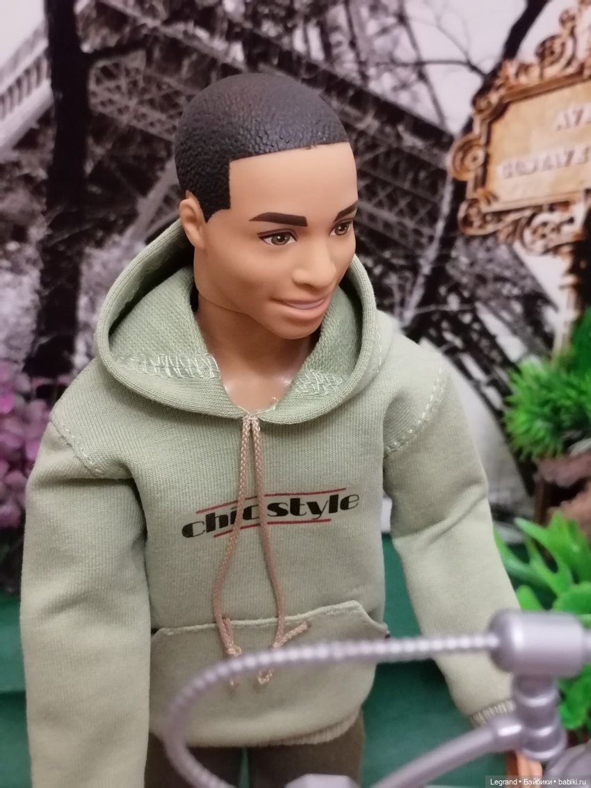 Они сами пишут свои истории: У Эйфелевой башни - эпизод 3