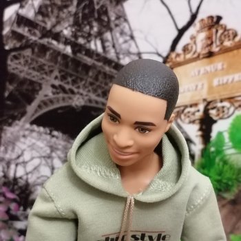 Они сами пишут свои истории: У Эйфелевой башни - эпизод 2